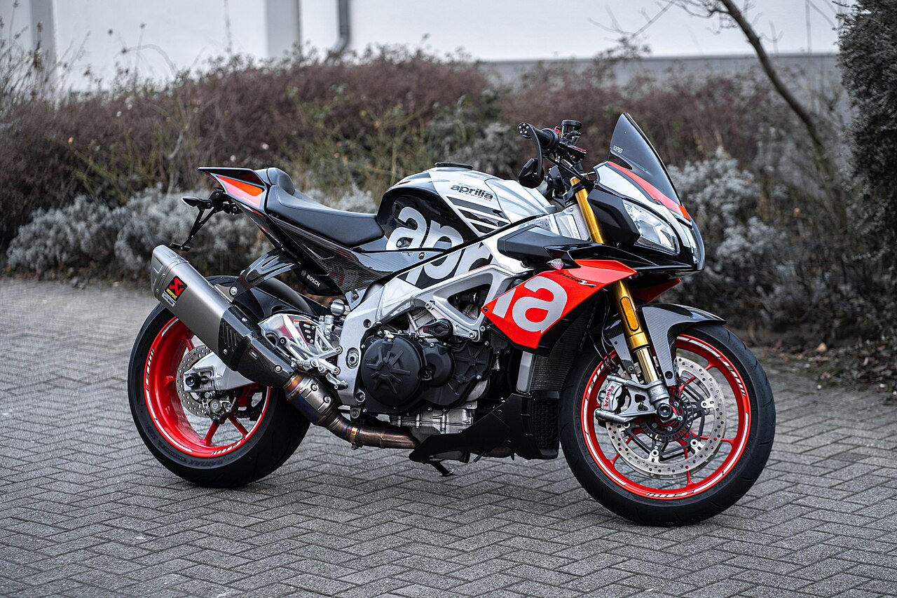 Aprilia Factory V4 TUONO