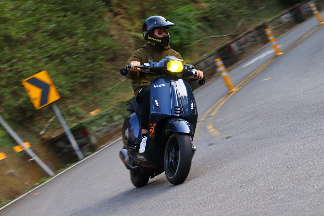 Piaggio Primavera VESPA 125