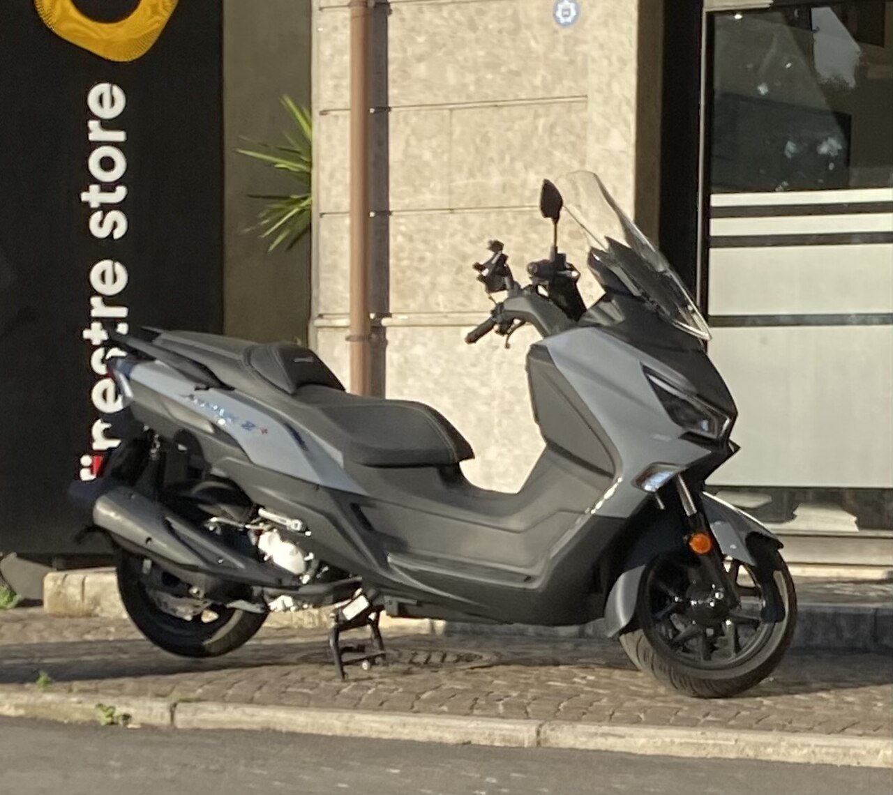 SYM Joymax-Z PLUS 300 Z