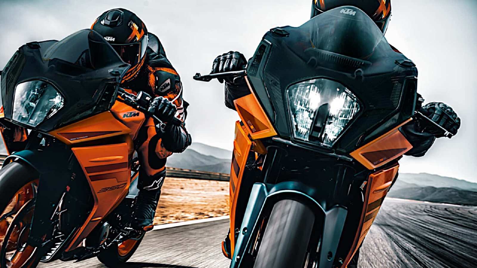 תצלום שער - KTM מאשרת: שני אופנועי RC חדשים בדרך - 490 ו־790