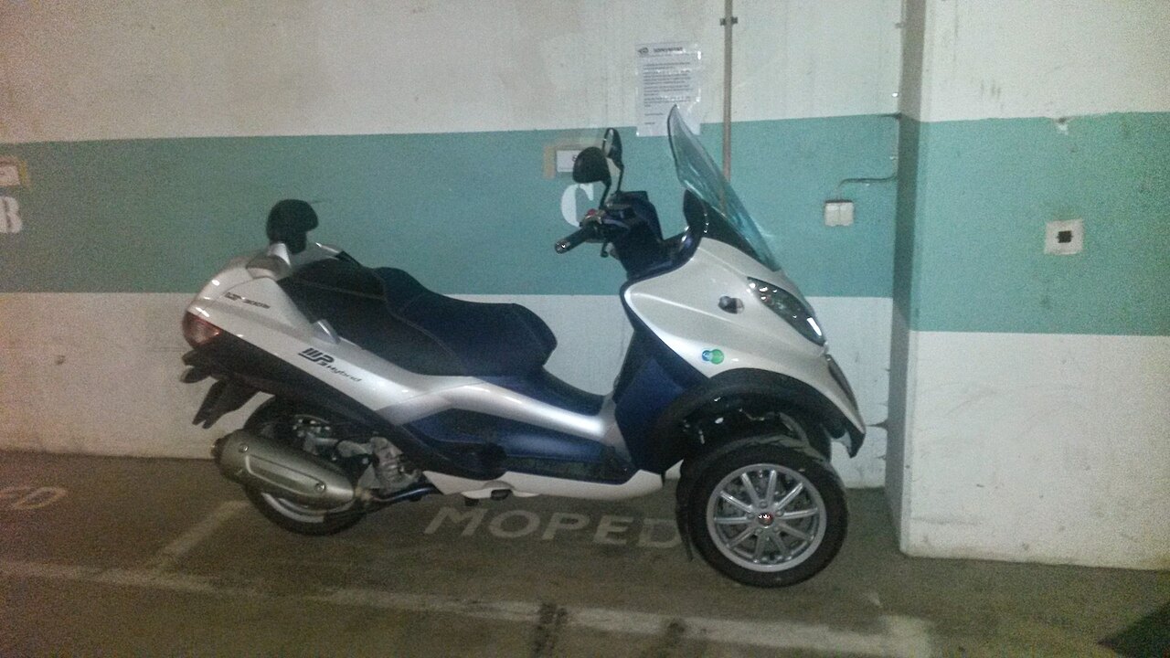 Piaggio MP3-300