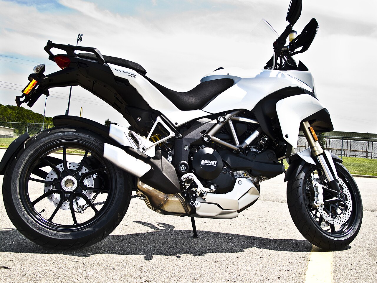 Ducati Multistrada-1200 1198 2010 [5026623]
