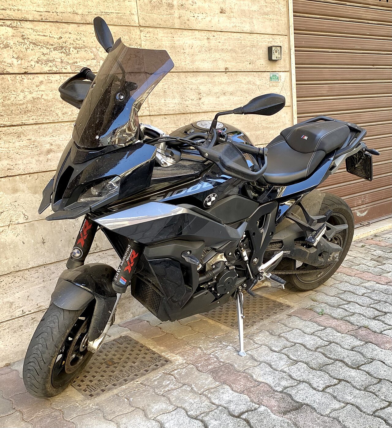 BMW S1000XR Pure