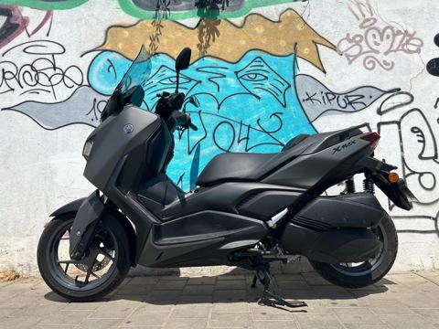 תצלום 2 - XMAX 300