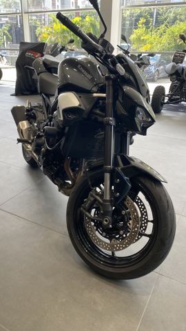 תצלום 1 - KAWASAKI Z900 A1