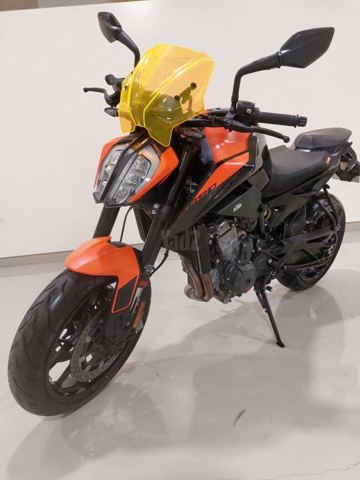 תצלום - KTM Naked Duke 890