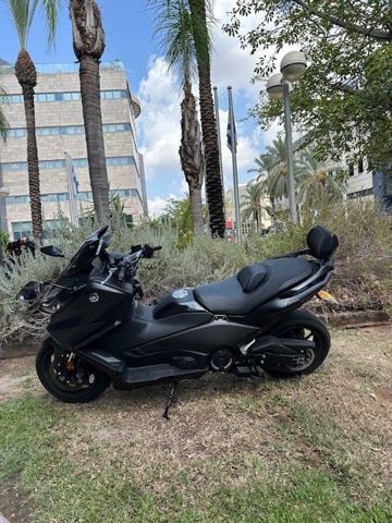 תצלום 3 - YAMAHA T-MAX560