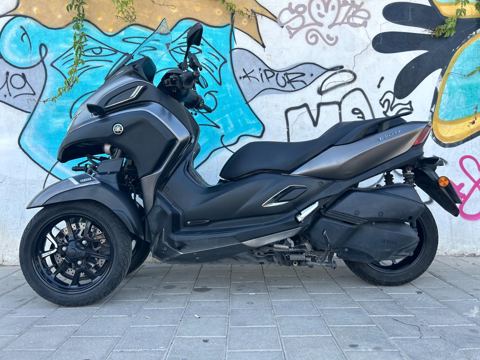 תצלום 1 - TRICITY 300