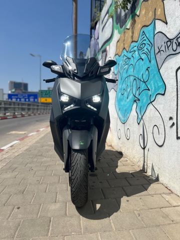 תצלום 3 - XMAX 300